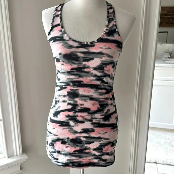 lululemon athletica Tops - - Lululemon Nulu Racerback Tank, Size 6, EUC, Slim Fit